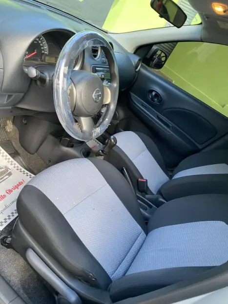 NISSAN March 1.0 16V 4P S RIO FLEX, Foto 5