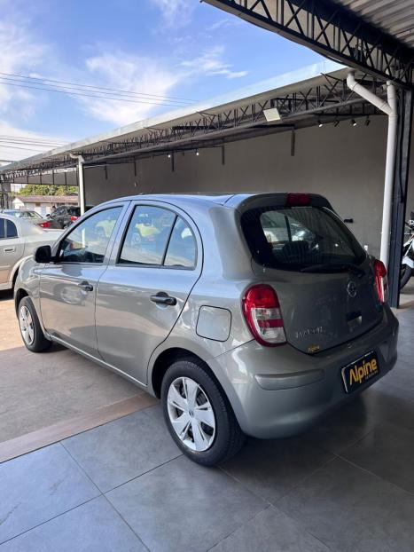 NISSAN March 1.0 16V 4P S FLEX, Foto 6