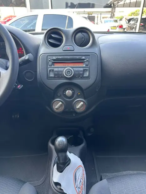 NISSAN March 1.0 16V 4P S FLEX, Foto 9