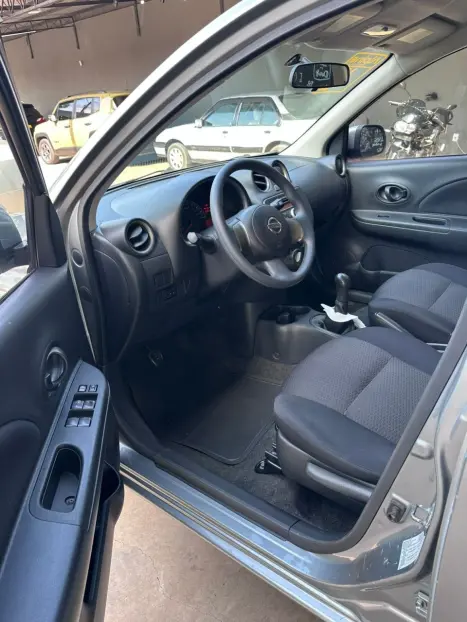 NISSAN March 1.0 16V 4P S FLEX, Foto 10