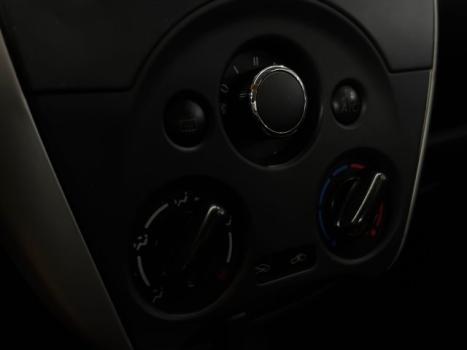 NISSAN Versa Sedan 1.6 16V 4P SV FLEX XTRONIC AUTOM�TICO CVT, Foto 11