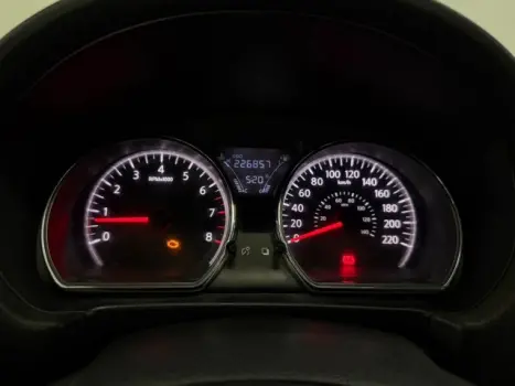 NISSAN Versa Sedan 1.6 16V 4P FLEX SV, Foto 10