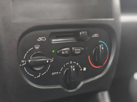 PEUGEOT 207 Hatch 1.4 XR FLEX, Foto 8