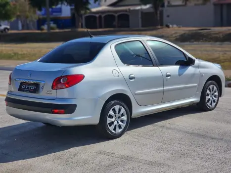 PEUGEOT 207 Sedan 1.4 4P PASSION SPORT XR FLEX, Foto 4