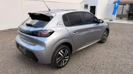 PEUGEOT 208 1.0 12V 4P FLEX LIKE, Foto 6