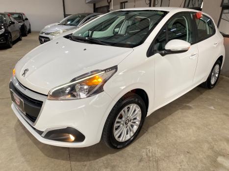 PEUGEOT 208 1.6 16V 4P FLEX ACTIVE PACK AT6 AUTOMÁTICO, Foto 3 PEUGEOT 208 1.6 16V 4P FLEX ACTIVE PACK AT6 AUTOMÁTICO, Foto 3