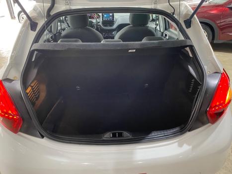 PEUGEOT 208 1.6 16V 4P FLEX ACTIVE PACK AT6 AUTOMÁTICO, Foto 9 PEUGEOT 208 1.6 16V 4P FLEX ACTIVE PACK AT6 AUTOMÁTICO, Foto 9