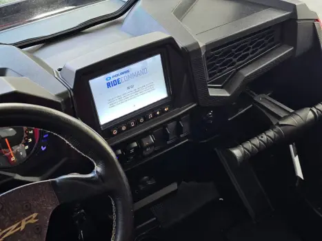 POLARIS RZR 800 , Foto 3