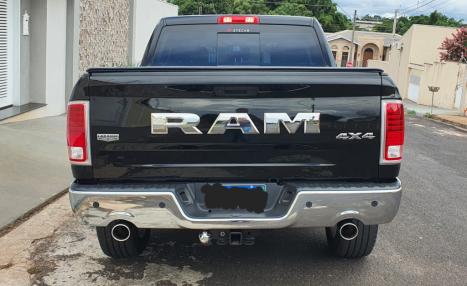 RAM 1500 5.7 V8 CLASSIC LARAMIE CABINE DUPLA 4X4 AUTOM�TICO, Foto 5