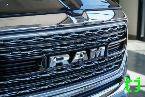 RAM 1500 5.7 V8 LIIMITED CABINE DUPLA 4X4 AUTOMTICO, Foto 7