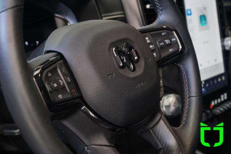 RAM 1500 5.7 V8 LIIMITED CABINE DUPLA 4X4 AUTOMTICO, Foto 34