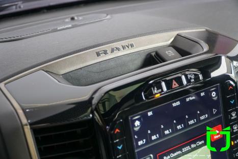 RAM 1500 5.7 V8 REBEL CABINE DUPLA 4X4 AUTOM�TICO, Foto 11