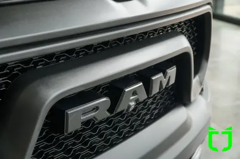 RAM 1500 5.7 V8 REBEL CABINE DUPLA 4X4 AUTOM�TICO, Foto 8