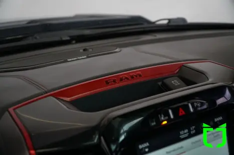 RAM 1500 5.7 V8 REBEL CABINE DUPLA 4X4 AUTOM�TICO, Foto 15