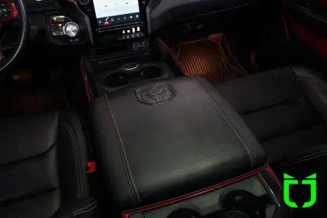 RAM 1500 5.7 V8 REBEL CABINE DUPLA 4X4 AUTOM�TICO, Foto 19