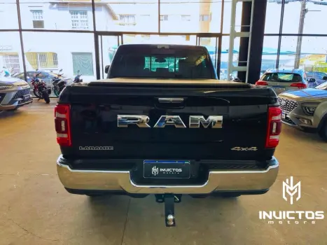 RAM 2500 6.7 I6 24V SLT CABINE DUPLA TURBO DIESEL LARAMIE 4X4 AUTOMÁTICO, Foto 5 RAM 2500 6.7 I6 24V SLT CABINE DUPLA TURBO DIESEL LARAMIE 4X4 AUTOMÁTICO, Foto 5