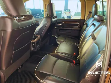 RAM 2500 6.7 I6 24V SLT CABINE DUPLA TURBO DIESEL LARAMIE 4X4 AUTOMÁTICO, Foto 9 RAM 2500 6.7 I6 24V SLT CABINE DUPLA TURBO DIESEL LARAMIE 4X4 AUTOMÁTICO, Foto 9