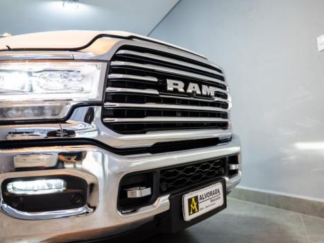 RAM 2500 6.7 I6 24V SLT CABINE DUPLA TURBO DIESEL LARAMIE 4X4 AUTOM�TICO, Foto 6
