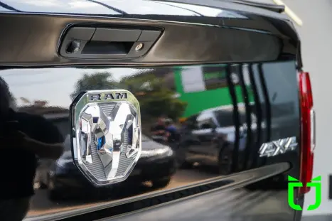 RAM 2500 6.7 I6 24V SLT CABINE DUPLA TURBO DIESEL LARAMIE 4X4 AUTOM�TICO, Foto 8