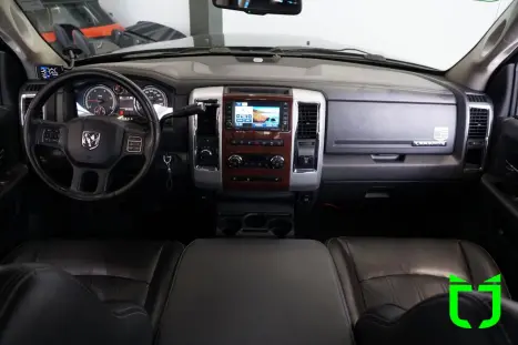 RAM 2500 6.7 I6 24V SLT CABINE DUPLA TURBO DIESEL LARAMIE 4X4 AUTOM�TICO, Foto 17