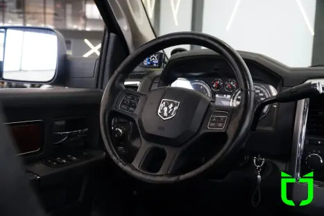 RAM 2500 6.7 I6 24V SLT CABINE DUPLA TURBO DIESEL LARAMIE 4X4 AUTOM�TICO, Foto 19