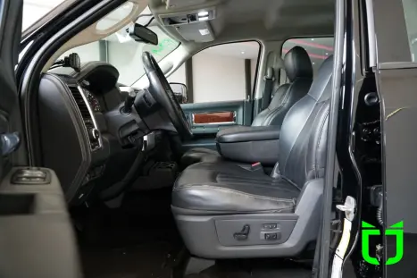 RAM 2500 6.7 I6 24V SLT CABINE DUPLA TURBO DIESEL LARAMIE 4X4 AUTOM�TICO, Foto 26