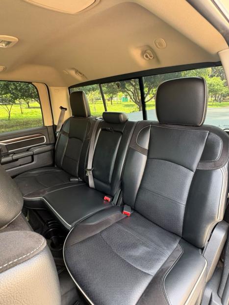 RAM 2500 6.7 I6 24V SLT CABINE DUPLA TURBO DIESEL LARAMIE 4X4 AUTOMÁTICO, Foto 9