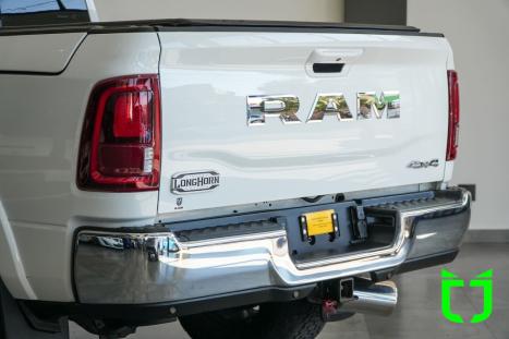 RAM 3500 6.7 I6 LIMITED LONG HORN CABINE DUPLA 4X4 TURBO DIESEL AUTOM�TICO, Foto 40
