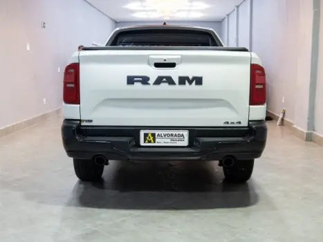 RAM Rampage 2.0 4P HURRICANE 4 TURBO LARAMIE 4X4 AUTOM�TICO, Foto 15