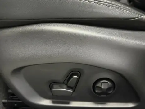 RAM Rampage 2.0 4P HURRICANE 4 TURBO LARAMIE 4X4 AUTOM�TICO, Foto 6