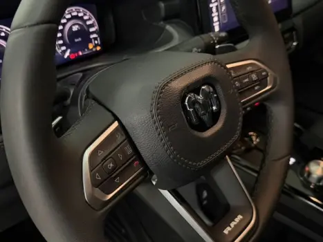 RAM Rampage 2.0 4P HURRICANE 4 TURBO LARAMIE 4X4 AUTOM�TICO, Foto 10