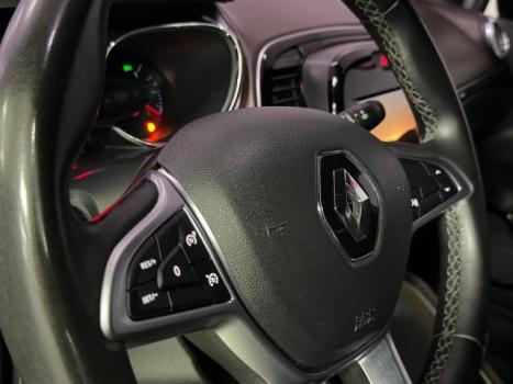 RENAULT Captur 1.3 16V 4P FLEX TCE ICONIC TURBO X-TRONIC AUTOM�TICO CVT, Foto 9