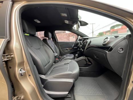 RENAULT Captur 1.3 16V 4P FLEX TCE INTENSE TURBO X-TRONIC AUTOM�TICO CVT, Foto 6