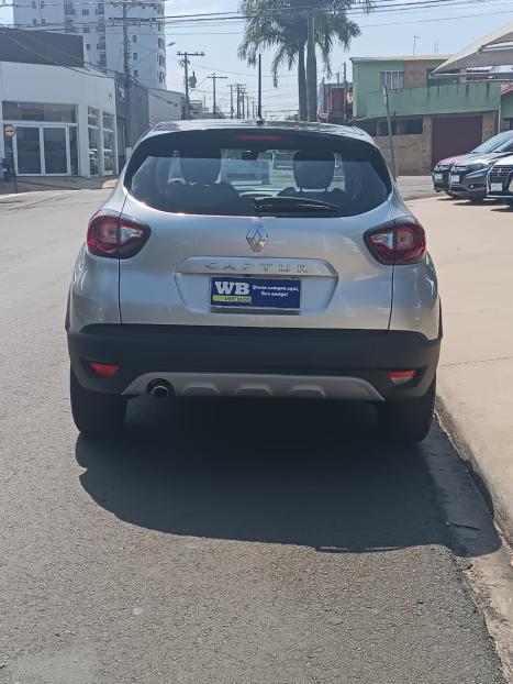 RENAULT Captur 1.6 16V 4P FLEX SCE LIFE X-TRONIC CVT, Foto 5