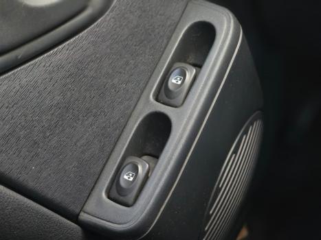 RENAULT Clio Hatch 1.0 16V 4P FLEX EXPRESSION, Foto 9 RENAULT Clio Hatch 1.0 16V 4P FLEX EXPRESSION, Foto 9