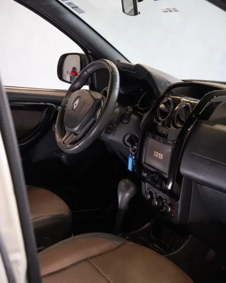 RENAULT Duster 1.6 16V 4P FLEX DYNAMIQUE AUTOM�TICO CVT, Foto 8