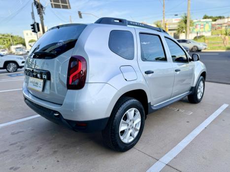 RENAULT Duster 1.6 16V 4P FLEX EXPRESSION AUTOM�TICO CVT, Foto 3