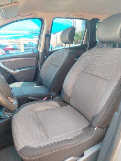 RENAULT Duster 1.6 16V 4P FLEX, Foto 9