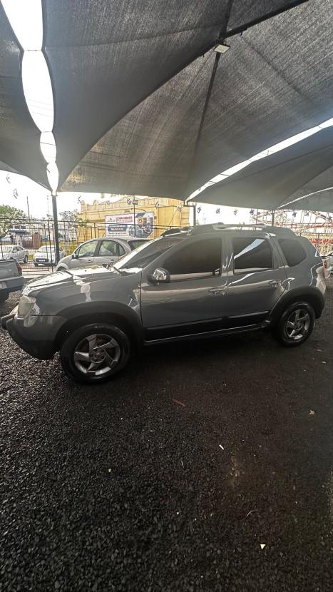 RENAULT Duster 2.0 16V 4P FLEX DAKAR 4X4, Foto 2