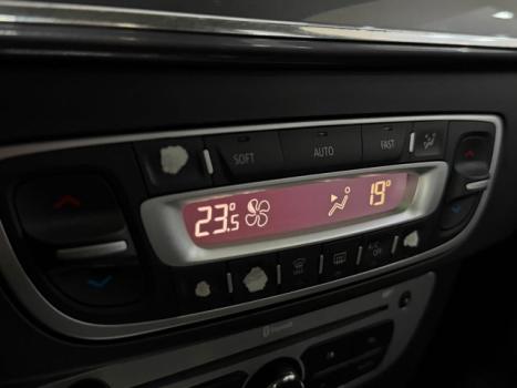 RENAULT Fluence 2.0 16V 4P FLEX DYNAMIQUE PLUS AUTOM�TICO, Foto 12