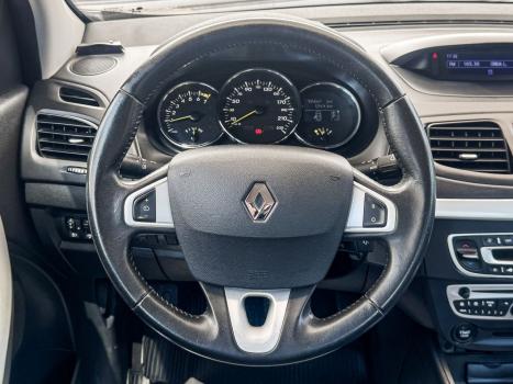 RENAULT Fluence 2.0 16V 4P FLEX DYNAMIQUE AUTOM�TICO, Foto 10