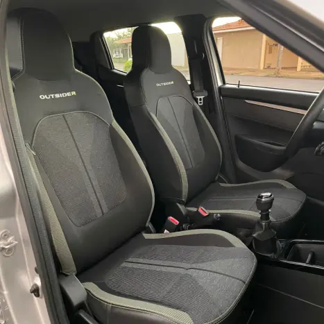 RENAULT Kwid 1.0 12V 4P SCE FLEX OUTSIDER, Foto 5 RENAULT Kwid 1.0 12V 4P SCE FLEX OUTSIDER, Foto 5