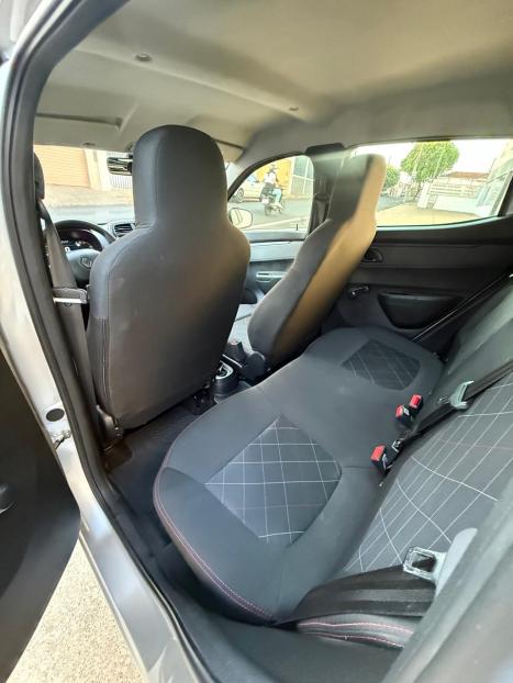 RENAULT Kwid 1.0 12V 4P SCE FLEX INTENSE, Foto 6 RENAULT Kwid 1.0 12V 4P SCE FLEX INTENSE, Foto 6