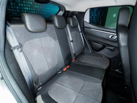 RENAULT Kwid 1.0 12V 4P SCE FLEX OUTSIDER, Foto 9