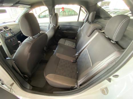 RENAULT Logan 1.0 12V 4P FLEX SCE ZEN, Foto 17