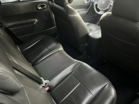 RENAULT Megane Grand Tour 2.0 16V 4P DYNAMIQUE AUTOMÁTICO, Foto 2 RENAULT Megane Grand Tour 2.0 16V 4P DYNAMIQUE AUTOMÁTICO, Foto 2