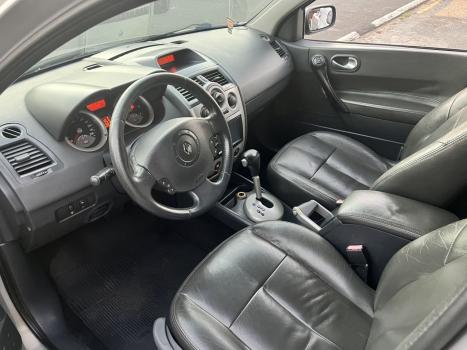 RENAULT Megane Grand Tour 2.0 16V 4P DYNAMIQUE AUTOMÁTICO, Foto 5 RENAULT Megane Grand Tour 2.0 16V 4P DYNAMIQUE AUTOMÁTICO, Foto 5