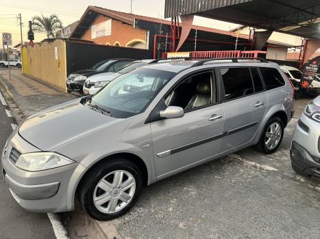 RENAULT Megane Grand Tour 2.0 16V 4P DYNAMIQUE AUTOMÁTICO, Foto 7 RENAULT Megane Grand Tour 2.0 16V 4P DYNAMIQUE AUTOMÁTICO, Foto 7