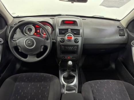 RENAULT Megane Grand Tour 1.6 16V 4P FLEX DYNAMIQUE, Foto 6