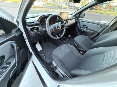 RENAULT Oroch 1.6 16V 4P FLEX INTENSE, Foto 5